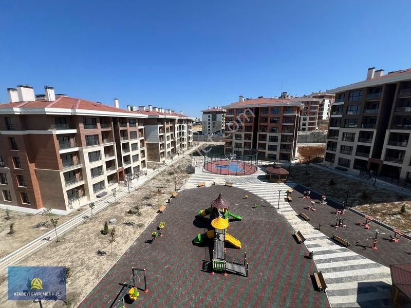 Kayaşehir Toki 27.bölge Batı.2 De 2+1 100 M2 Satılık Daire — fotoğraf 4