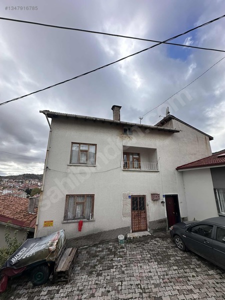 İskilip'te Şehre Nazır 3 Katlı Komple Satılık Bina — fotoğraf 3