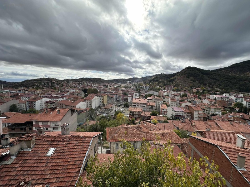 İskilip'te Şehre Nazır 3 Katlı Komple Satılık Bina — fotoğraf 16