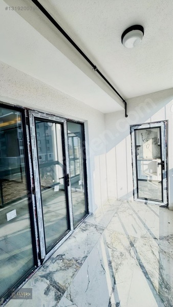 Kapalı Otoparklı 2+1 — fotoğraf 12