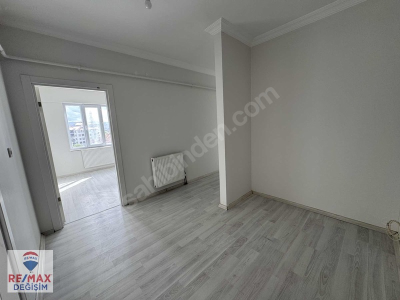 Acill Satılık Re/max Değişimden Yazıkonakta 3+1 Daire — fotoğraf 4