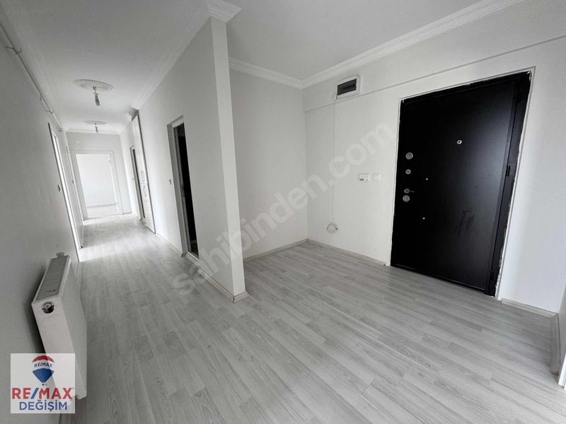 Acill Satılık Re/max Değişimden Yazıkonakta 3+1 Daire — fotoğraf 5