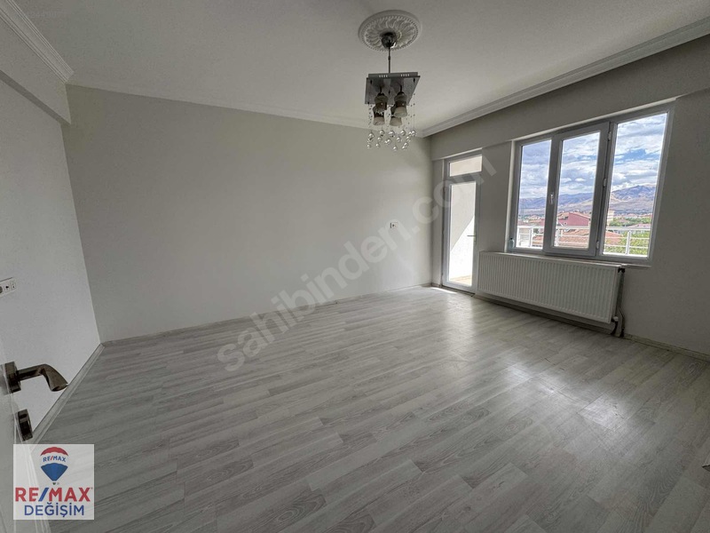 Acill Satılık Re/max Değişimden Yazıkonakta 3+1 Daire — fotoğraf 6