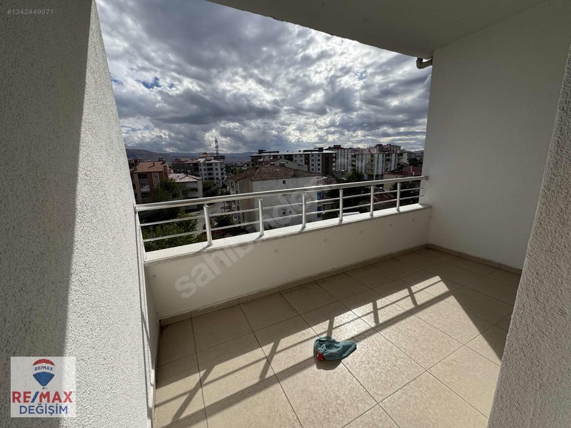 Acill Satılık Re/max Değişimden Yazıkonakta 3+1 Daire — fotoğraf 8