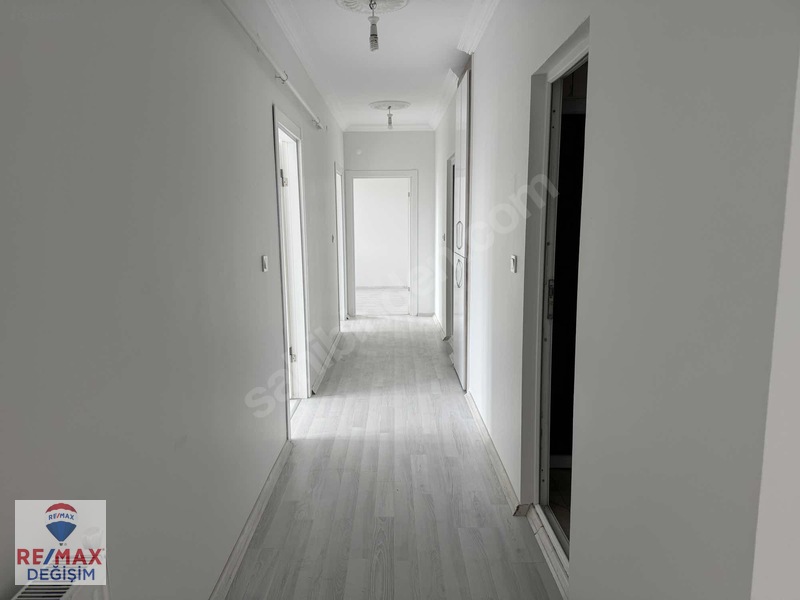 Acill Satılık Re/max Değişimden Yazıkonakta 3+1 Daire — fotoğraf 12
