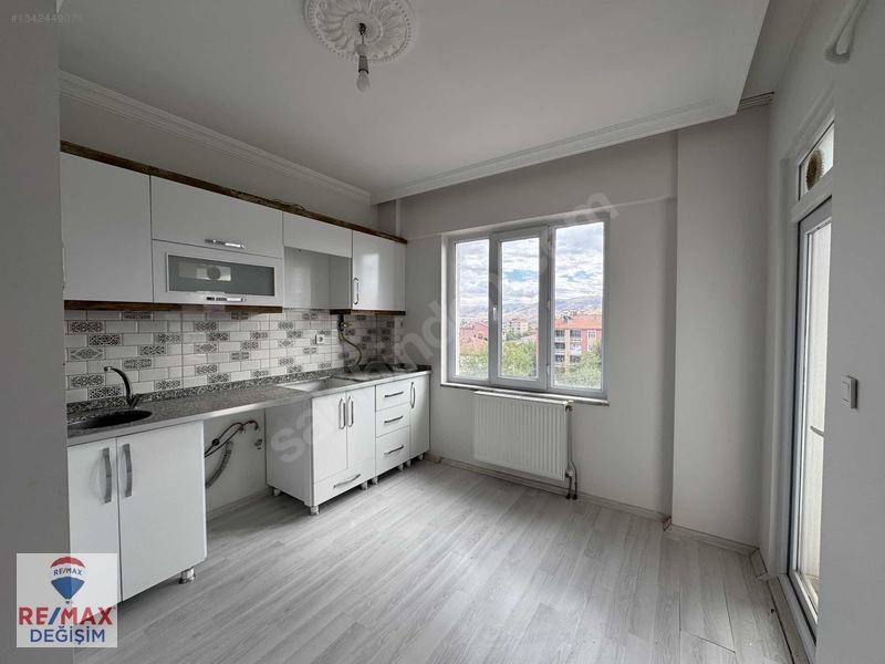 Acill Satılık Re/max Değişimden Yazıkonakta 3+1 Daire — fotoğraf 20