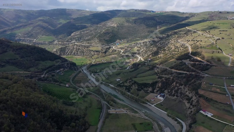 Mert Irmağı Yanı Yola Cephe Stresten Uzak Irmak Manzaralı Tarla — fotoğraf 15