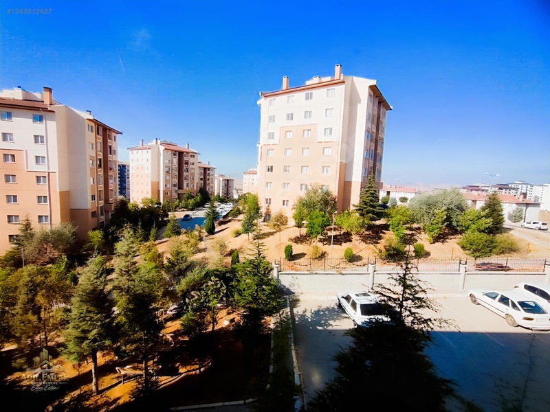 Adil Emlaktan Kısmi Eşyalı 1+1 Daire — fotoğraf 5