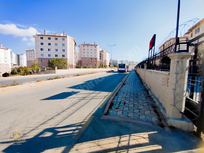 Adil Emlaktan Kısmi Eşyalı 1+1 Daire — fotoğraf 8