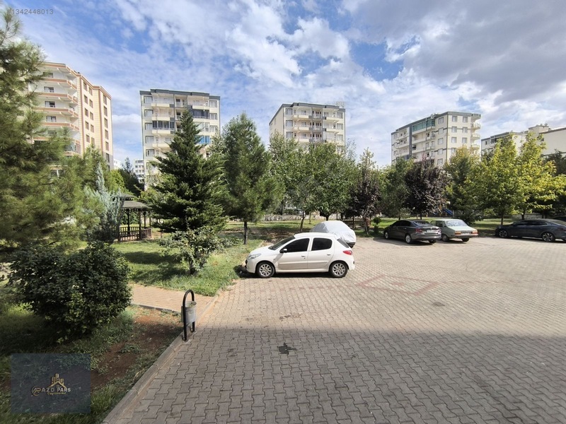 Azd Pars Emlak'tan Doğum Hastanesi Arkası Kiralık Daire — fotoğraf 3