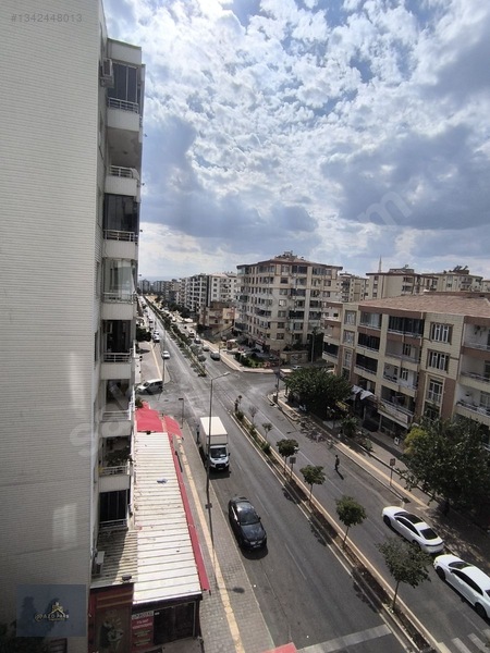 Azd Pars Emlak'tan Doğum Hastanesi Arkası Kiralık Daire — fotoğraf 5