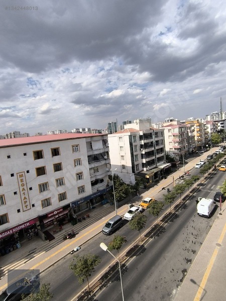 Azd Pars Emlak'tan Doğum Hastanesi Arkası Kiralık Daire — fotoğraf 6