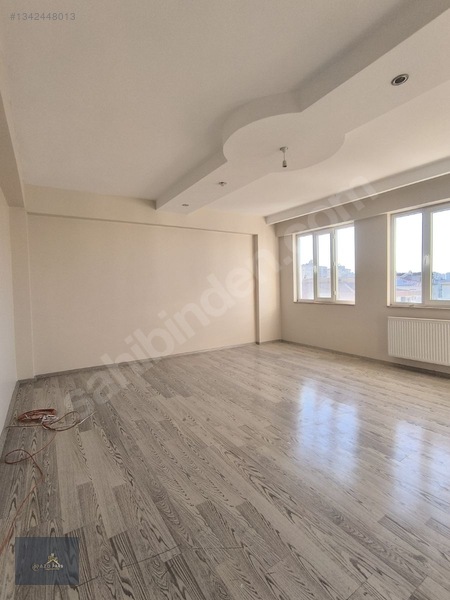 Azd Pars Emlak'tan Doğum Hastanesi Arkası Kiralık Daire — fotoğraf 15