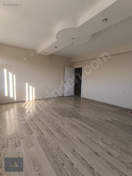 Azd Pars Emlak'tan Doğum Hastanesi Arkası Kiralık Daire — fotoğraf 16