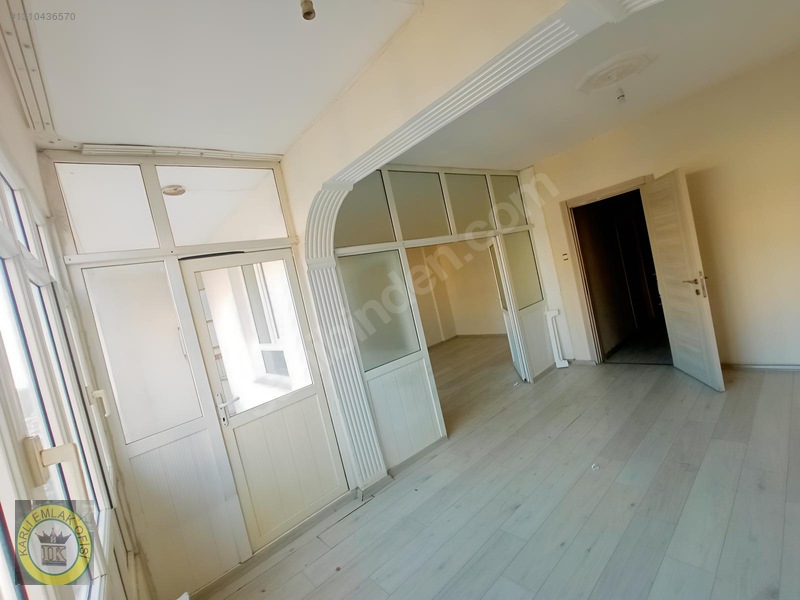 Karlı Emlak'tan Şanmed Hastanesi Karşısında Satılık Daire — fotoğraf 12