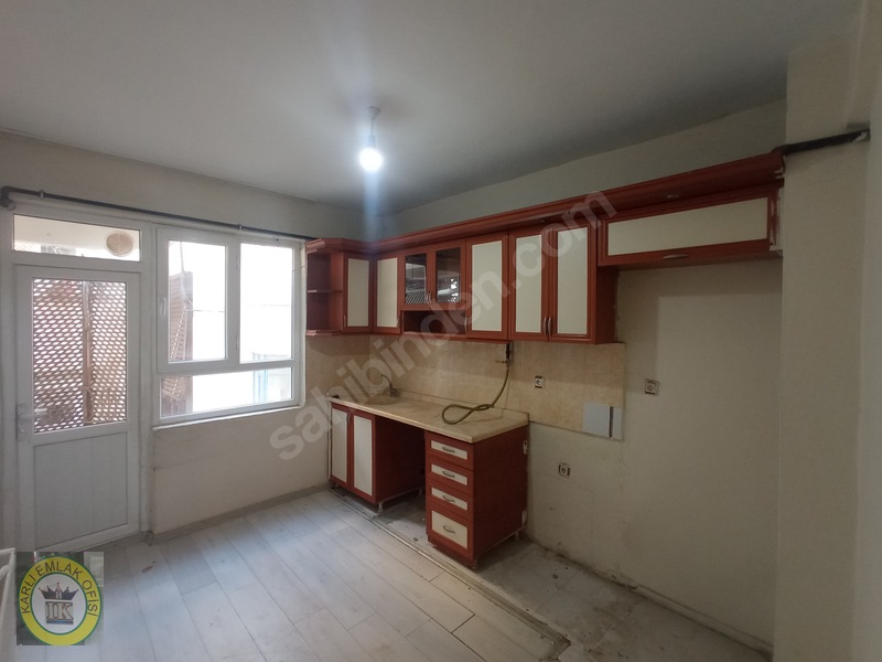 Karlı Emlak'tan Şanmed Hastanesi Karşısında Satılık Daire — fotoğraf 14
