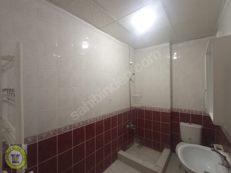 Karlı Emlak'tan Şanmed Hastanesi Karşısında Satılık Daire — fotoğraf 20