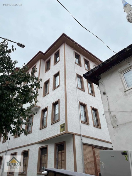 Burhan Emlakdan Şehrin Göbeğinde Çarşı Merkezde Eşyalı 1+1 — fotoğraf 2