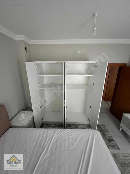 Burhan Emlakdan Şehrin Göbeğinde Çarşı Merkezde Eşyalı 1+1 — fotoğraf 15