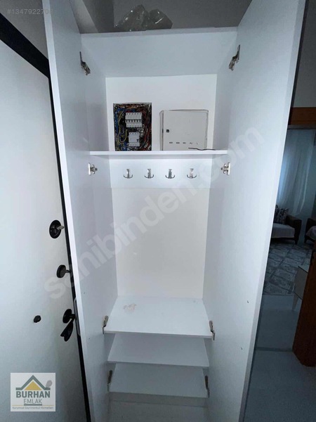 Burhan Emlakdan Şehrin Göbeğinde Çarşı Merkezde Eşyalı 1+1 — fotoğraf 19