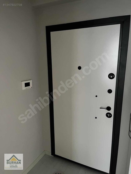 Burhan Emlakdan Şehrin Göbeğinde Çarşı Merkezde Eşyalı 1+1 — fotoğraf 20