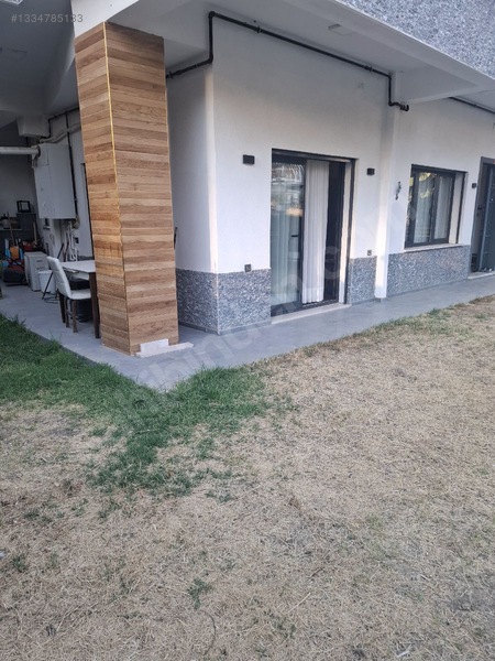 Konutlar Bölgesinde Tripleks Villa — fotoğraf 6