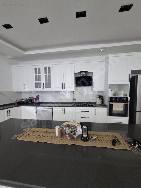 Konutlar Bölgesinde Tripleks Villa — fotoğraf 11