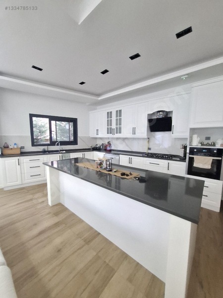 Konutlar Bölgesinde Tripleks Villa — fotoğraf 14
