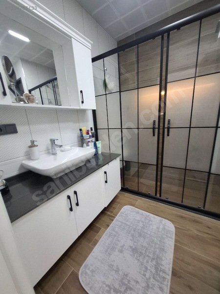 Konutlar Bölgesinde Tripleks Villa — fotoğraf 19