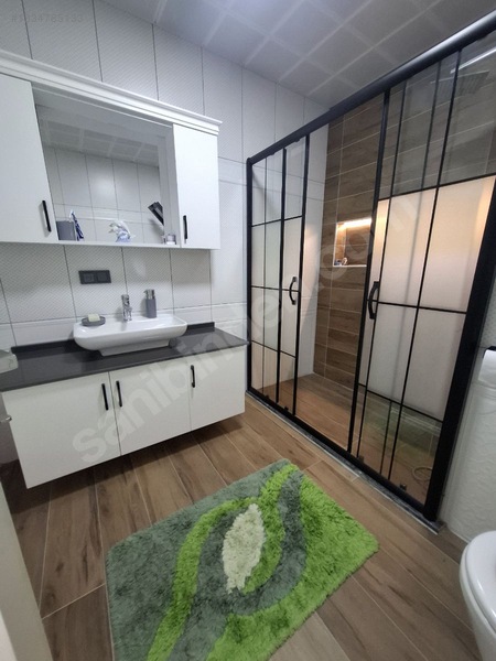 Konutlar Bölgesinde Tripleks Villa — fotoğraf 30