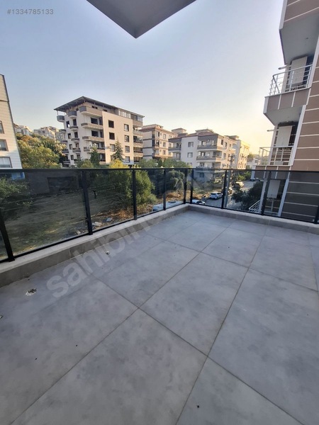 Konutlar Bölgesinde Tripleks Villa — fotoğraf 32