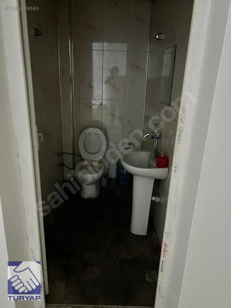 Kuşadası Merkezde 200 M2 Kiralık İşyeri — fotoğraf 9