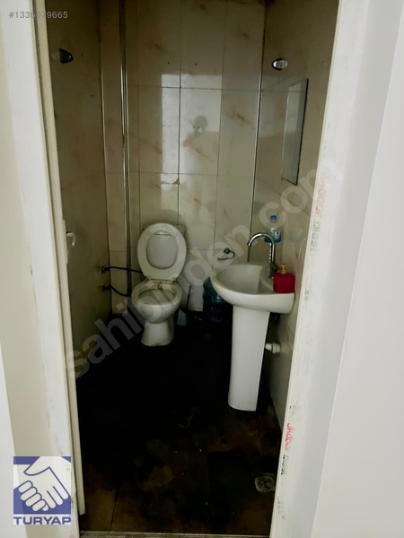 Kuşadası Merkezde 200 M2 Kiralık İşyeri — fotoğraf 10