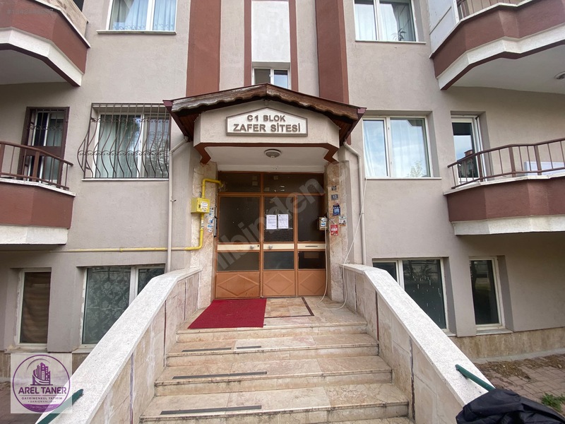 Arel Taner'Den Selçuklu Mah Zafer Sitesi Satılık 2+1