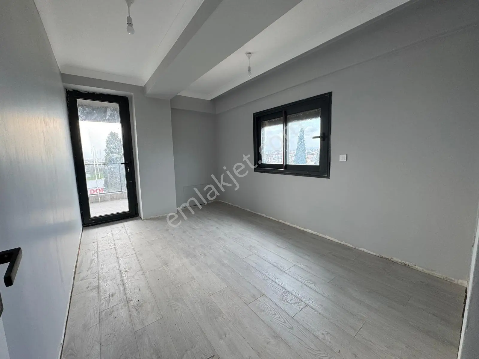 Torbalı Havuzlu Çiçek Park Sitesi'nde 3+1 Satılık Daire — fotoğraf 2
