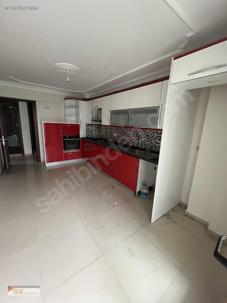 H&k Gayrimenkulden Güzelyurtta 3+1 K.mutfak 204 M2 — fotoğraf 2