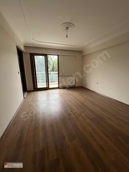 H&k Gayrimenkulden Güzelyurtta 3+1 K.mutfak 204 M2 — fotoğraf 3