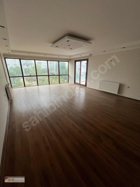 H&k Gayrimenkulden Güzelyurtta 3+1 K.mutfak 204 M2 — fotoğraf 20