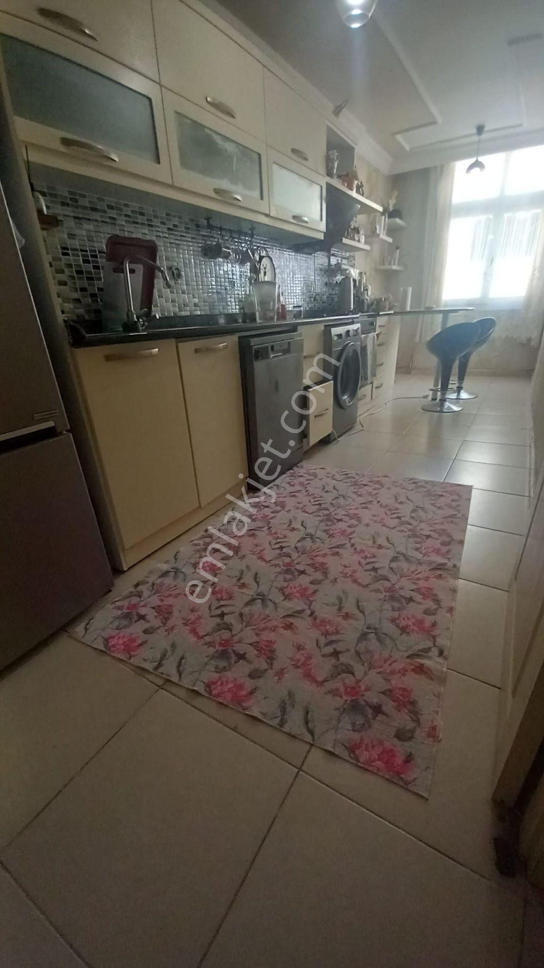 Seyhan Yeşilyurt Mah. 3+1 Merkezi Konumda Satılık Daire — fotoğraf 3