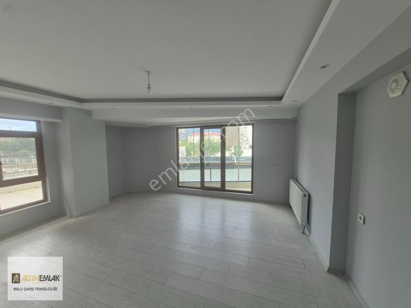 Borazanlar'da D-100 Cepheli, 1. Kat, 2+1 Satılık Daire (80m²)