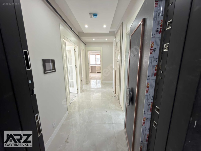 Satılık 3+1 Lüks Sıfır Daire Edremit / Süphan Mah. — fotoğraf 2