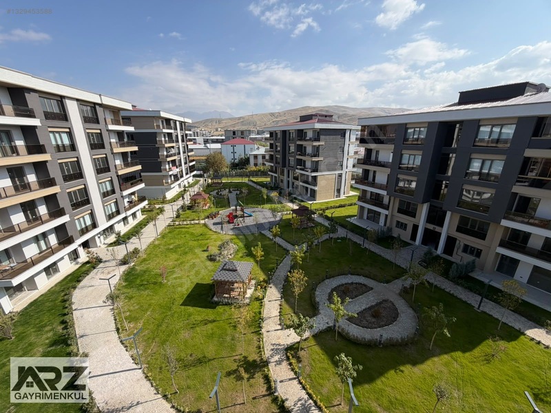 Satılık 3+1 Lüks Sıfır Daire Edremit / Süphan Mah. — fotoğraf 28