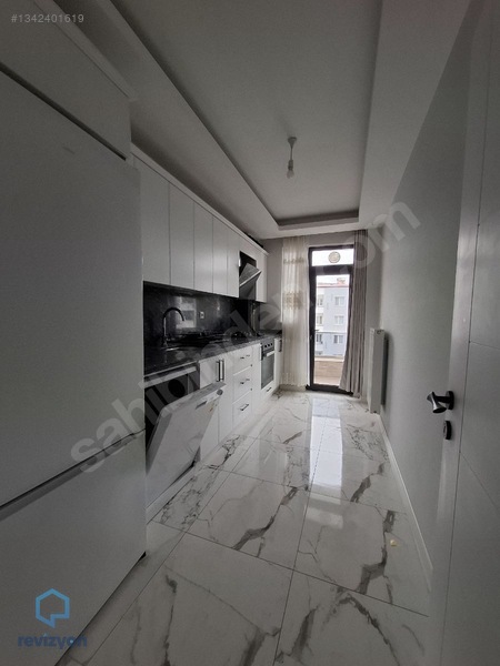 Merkezi Konum Eşyalı 2+1 Kiralık Daire — fotoğraf 3