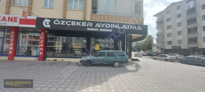 Değer'den Temelli Cadde Üzeri 135 M² Bodrumlu Dükkan — fotoğraf 3