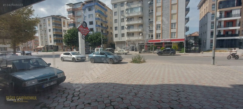 Değer'den Temelli Cadde Üzeri 135 M² Bodrumlu Dükkan — fotoğraf 30
