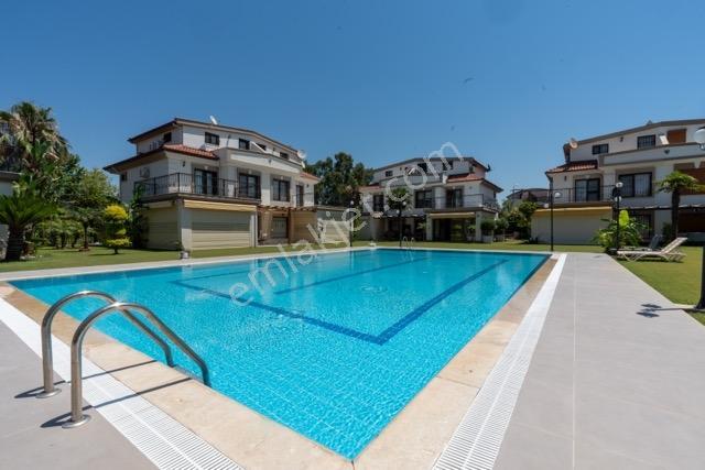 Kuşadası Turkuaz Villalarında Denize Yakın Fırsat Villa — fotoğraf 21
