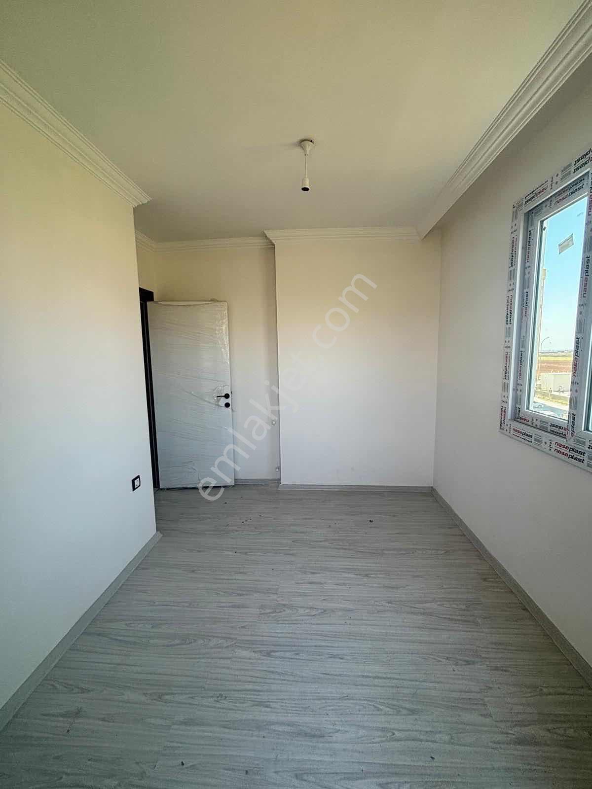 Zenbilci~bulvarın`da~3+1~k.mutfak~az~katlı~cam~balkonlu~site~içi — fotoğraf 17