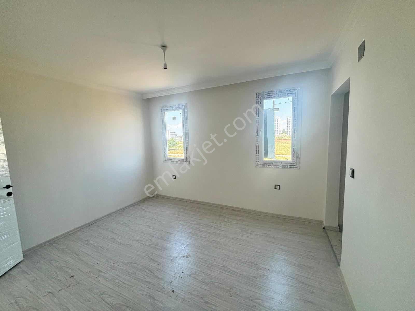 Zenbilci~bulvarın`da~3+1~k.mutfak~az~katlı~cam~balkonlu~site~içi — fotoğraf 20