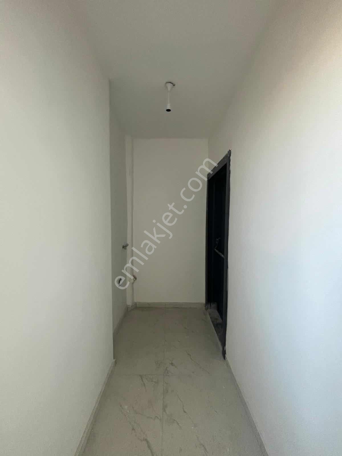 Zenbilci~bulvarın`da~3+1~k.mutfak~az~katlı~cam~balkonlu~site~içi — fotoğraf 23