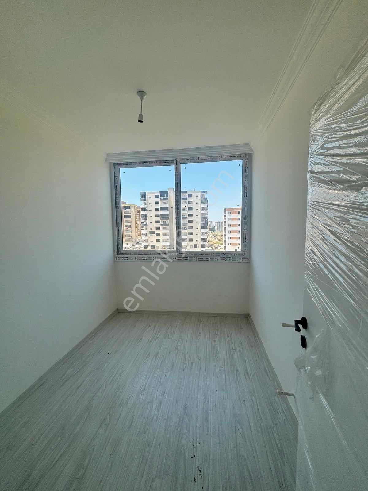 Zenbilci~bulvarın`da~3+1~k.mutfak~az~katlı~cam~balkonlu~site~içi — fotoğraf 27